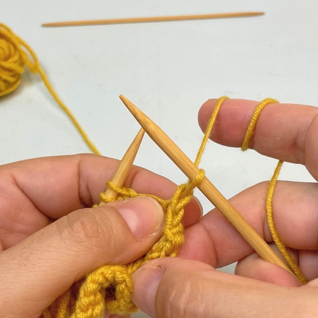 Cuando vas cerrando puntos empieza a formarse una trenza